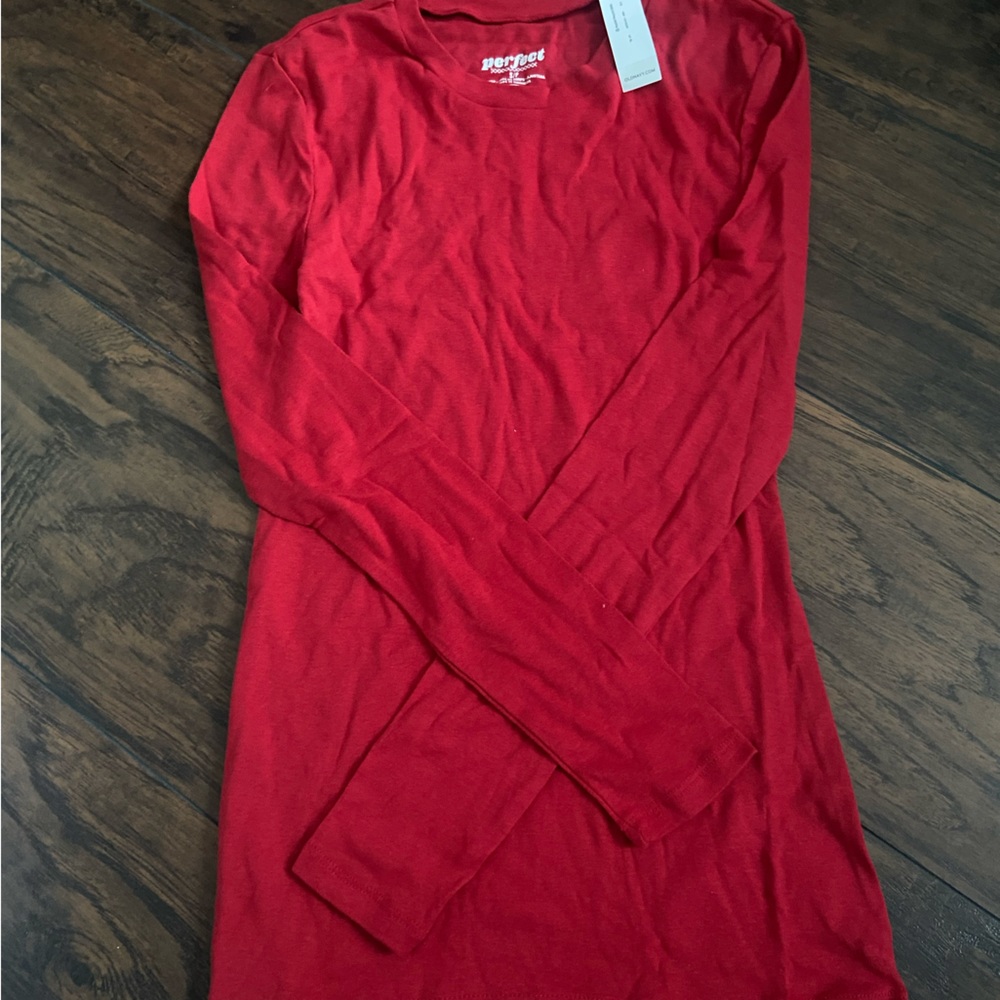 Women’s long sleeve top